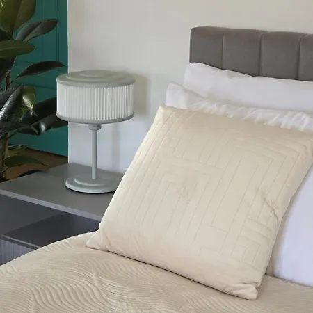 게스트하우스 Homutuv Statek Kokorin