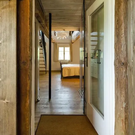 게스트하우스 Homutuv Statek