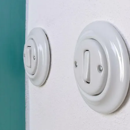 Homutuv Statek 게스트하우스 Kokorin