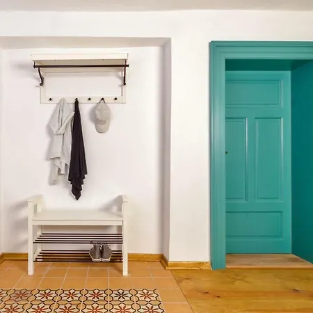 Homutuv Statek 게스트하우스