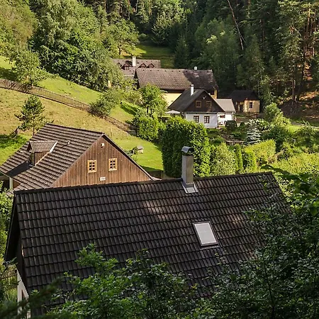 Homutuv Statek 게스트하우스 Kokorin