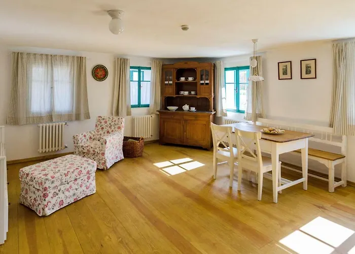 Homutuv Statek 3* Kokořín